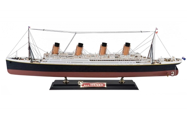 AIRFIX 50146A Gift Set - RMS Titanic - 1:400