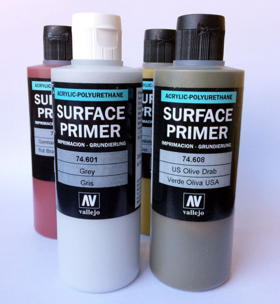 White Surface Primer 200ml Vallejo Acrylic-Polyurethane 74600