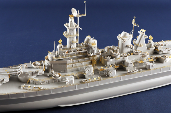 TRUMPETER 05372 Pancernik USS Montana BB-67 - 1:350