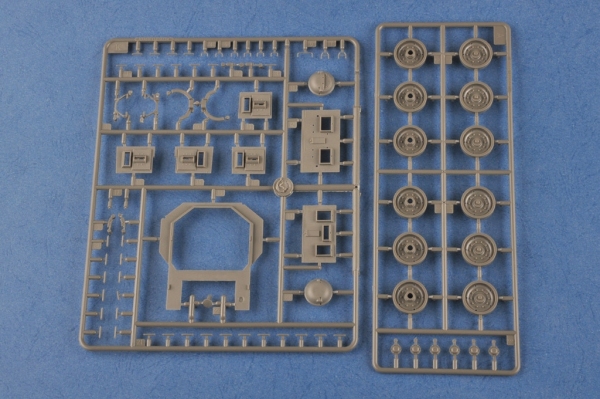 HOBBY BOSS 83870 IDF APC Nagmachon (Doghouse 2) - 1:35