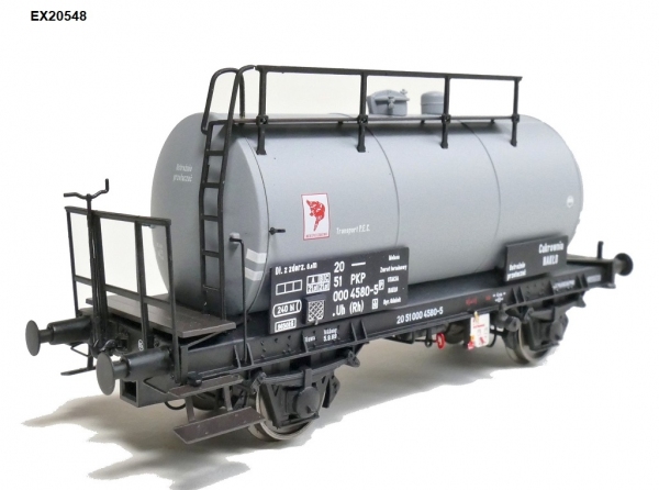 Exact-Train EX20548 Wagon cysterna 24m3 .Uh (Rh) 20 51 000 4580-5, PKP, Ep. III