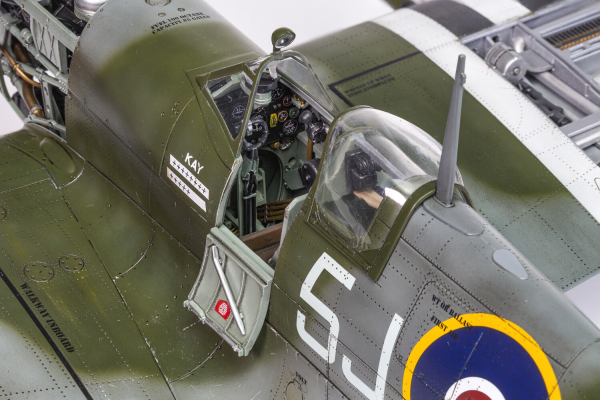 Airfix A17001 Supermarine Spitfire Mk.Ixc - 1:24