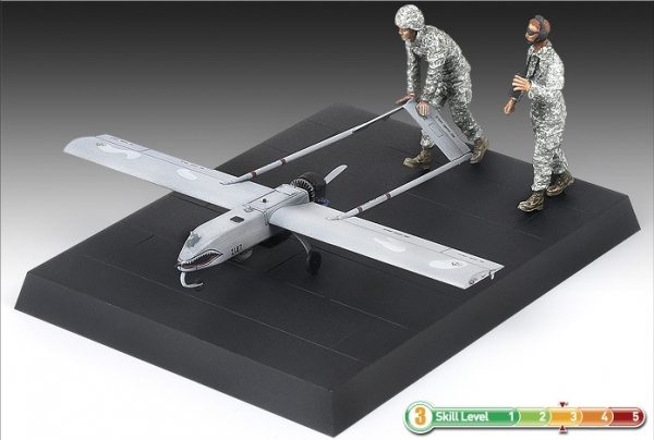 Academy 12117 RQ-7B UAV U.S. Army drone - 1:35